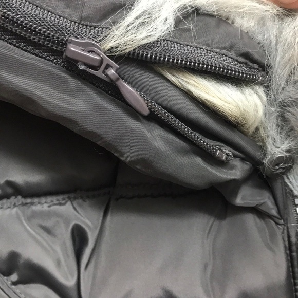 NWOT,Laundry by Shelli segal down fur hood,Olieve - Picture 11 of 16